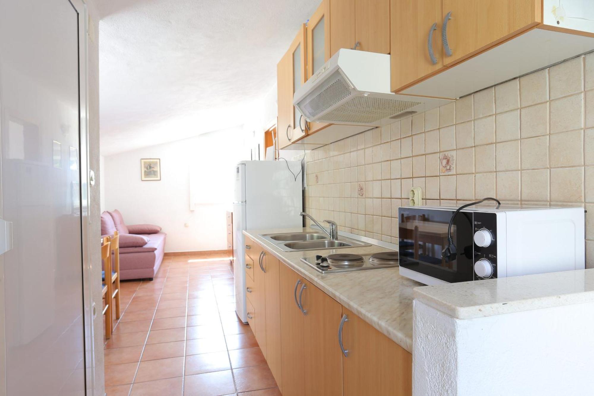 Apartments By The Sea Baska Voda, Makarska - 300 Rom bilde