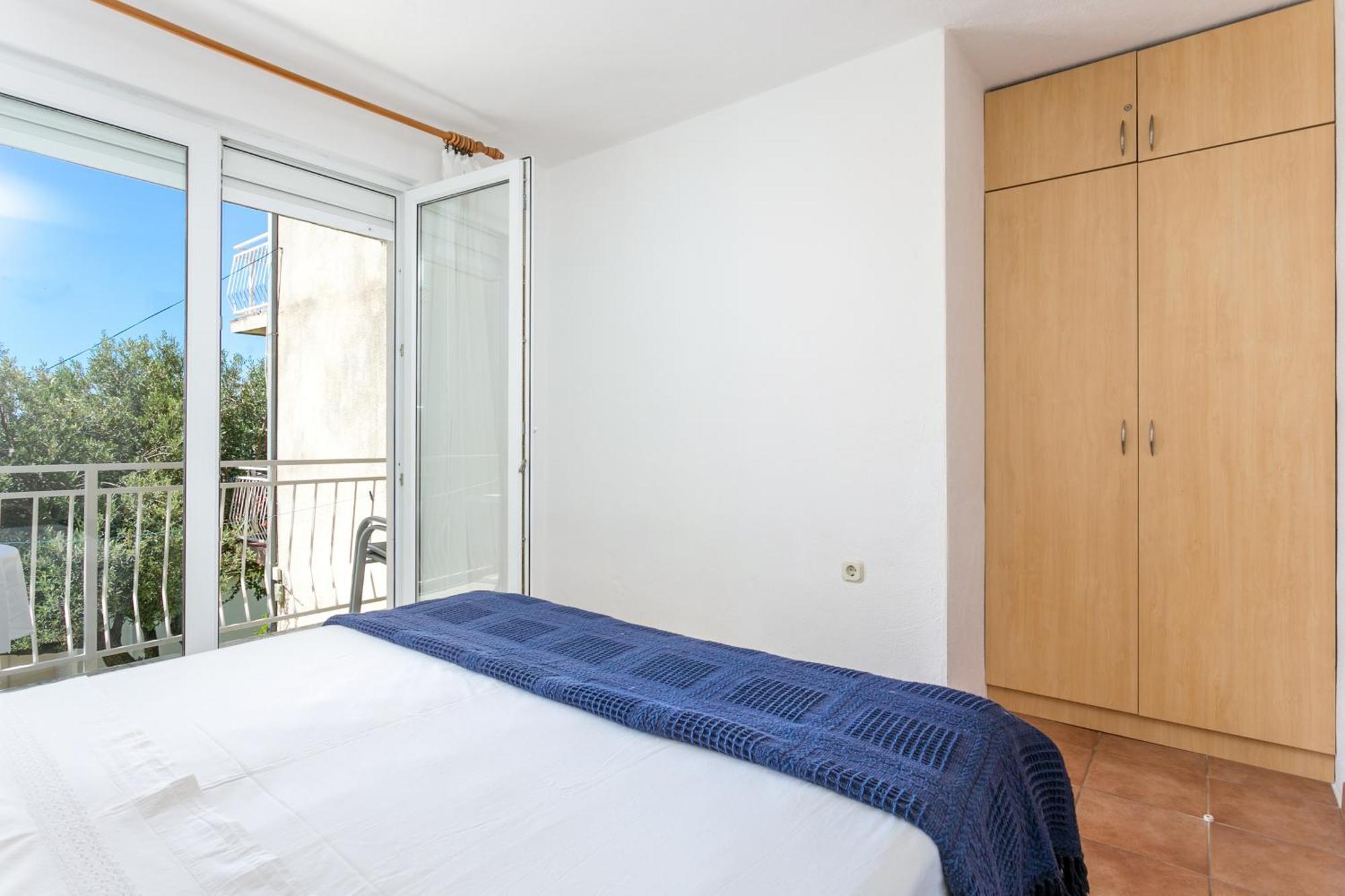 Apartments By The Sea Baska Voda, Makarska - 300 Rom bilde