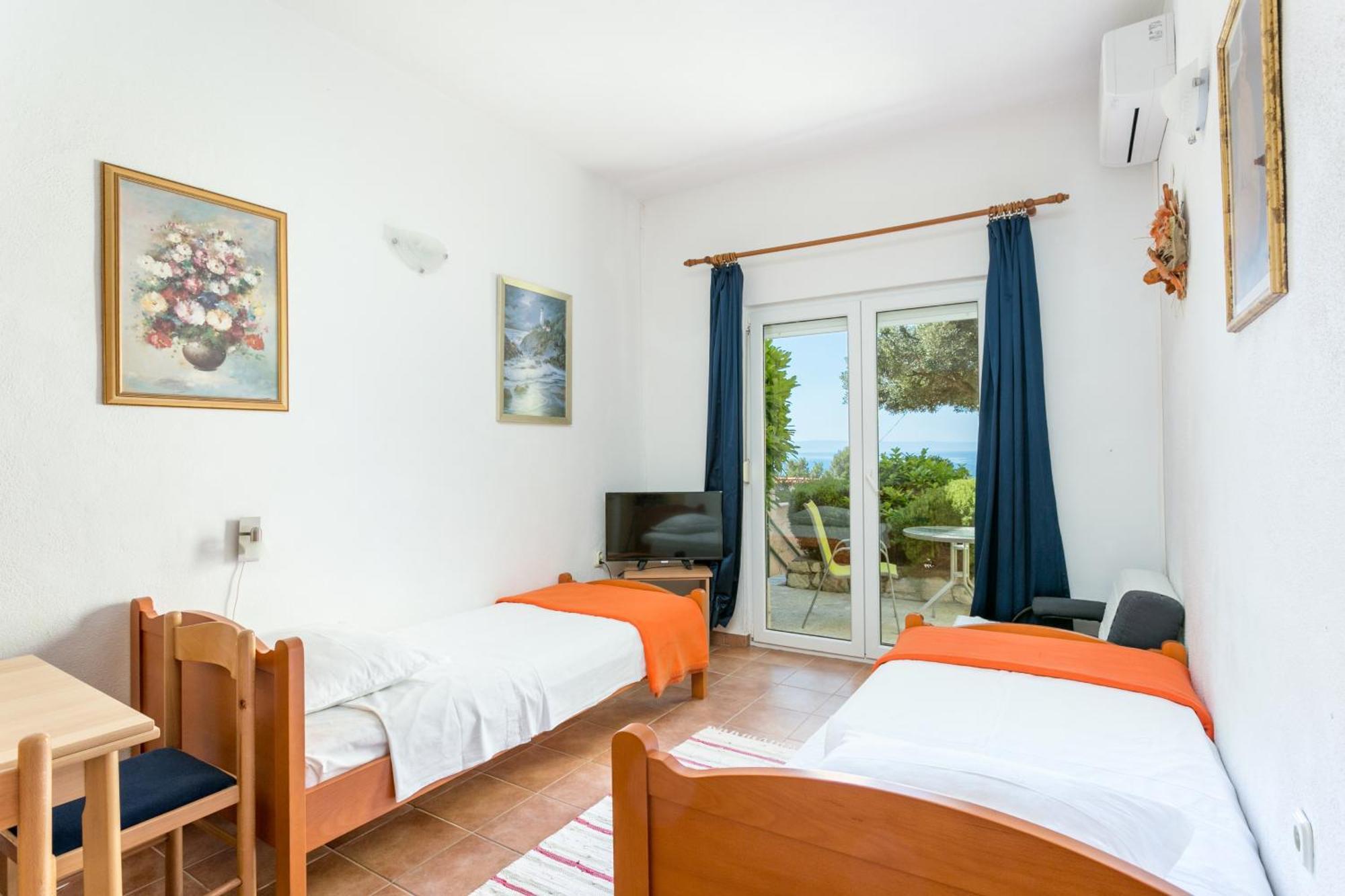 Apartments By The Sea Baska Voda, Makarska - 300 Eksteriør bilde